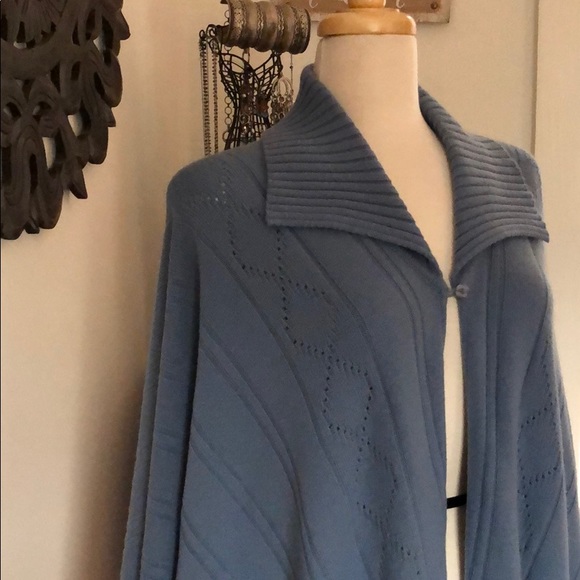 Blue Shawl - Picture 5 of 7